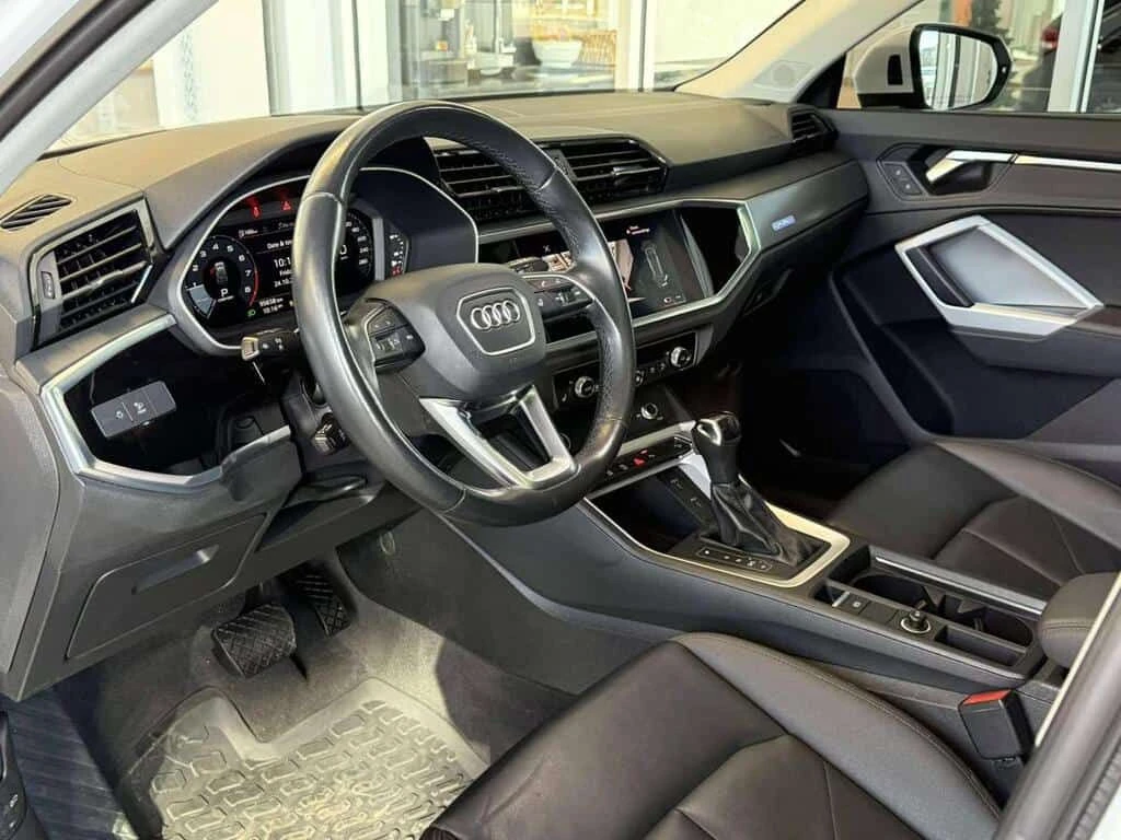 Audi Q3 * Progressiv 45 TFSI quattro * CARFAX * ЦЕНА ДО БГ, снимка 5 - Автомобили и джипове - 53883750