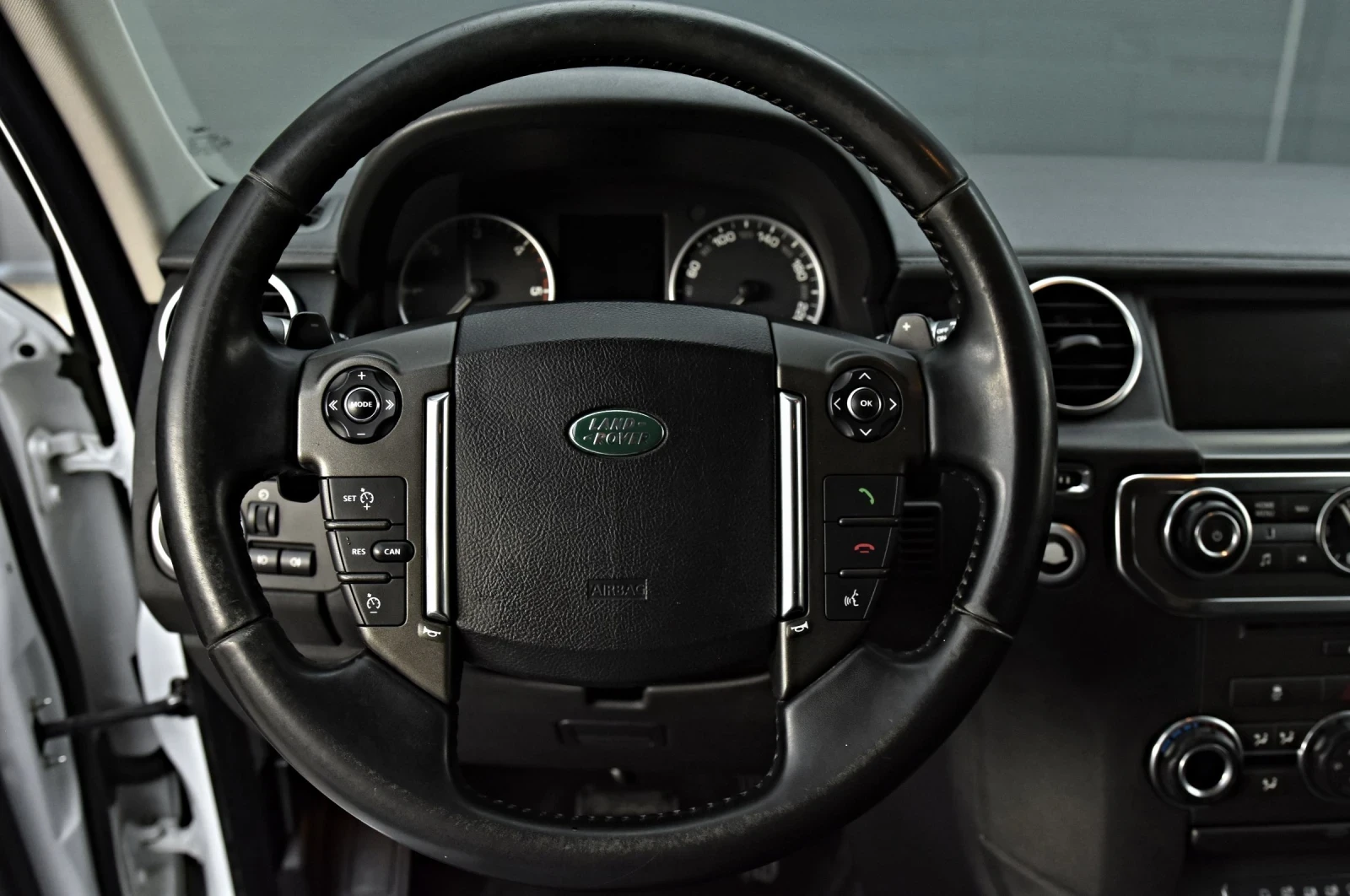 Land Rover Discovery Discovery IV, снимка 10 - Автомобили и джипове - 54561176