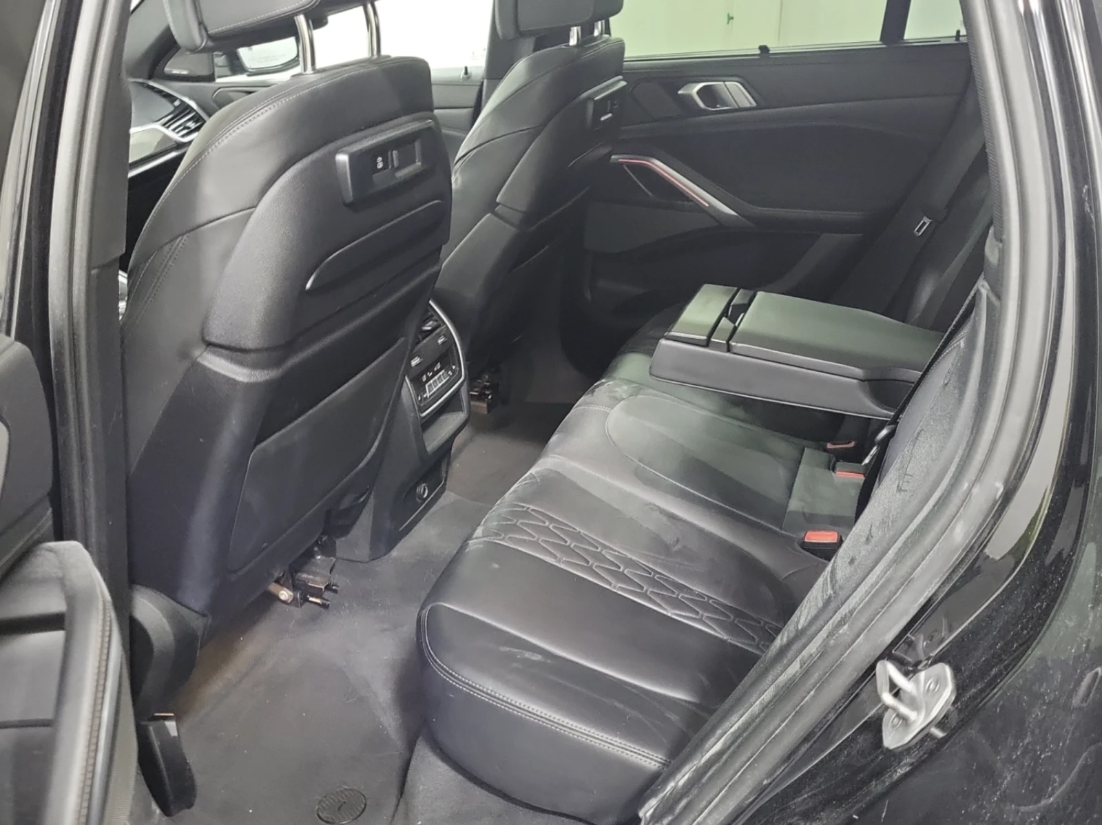 BMW X6 2023 BMW X6 XDRIVE40I, снимка 9 - Автомобили и джипове - 55057120