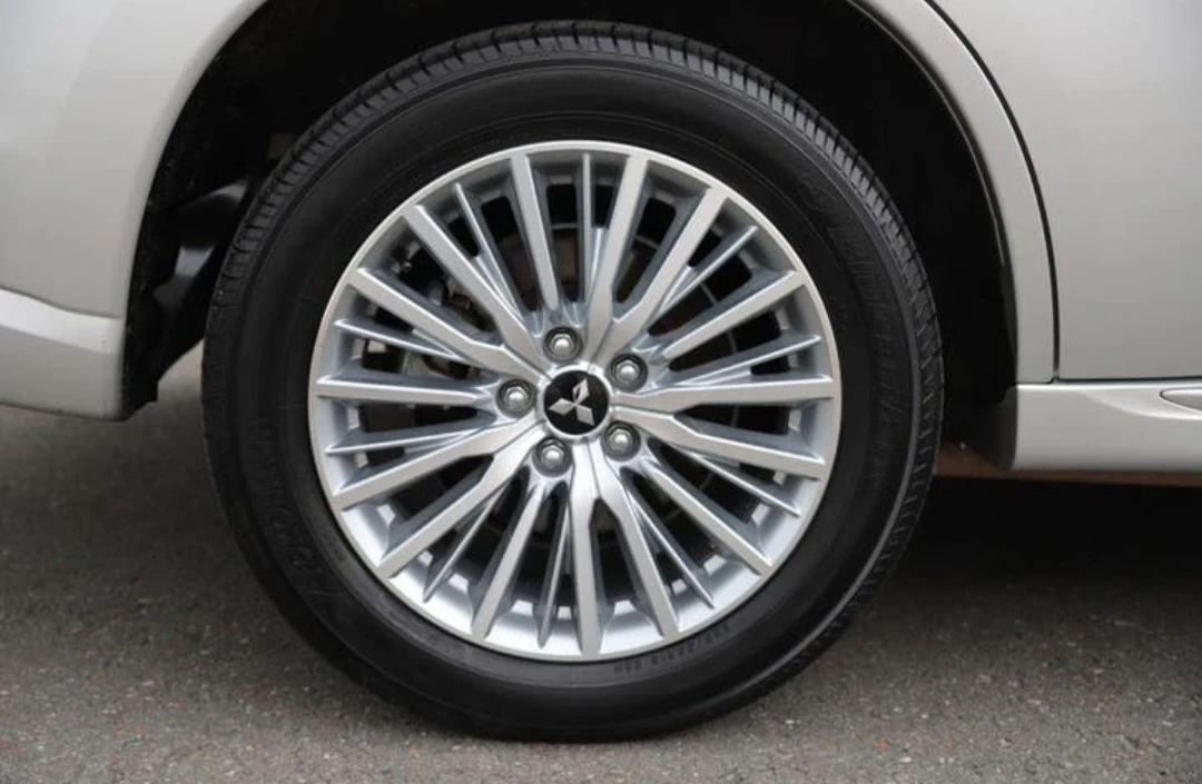 Mitsubishi Outlander Diamond Plus , снимка 17 - Автомобили и джипове - 55505062