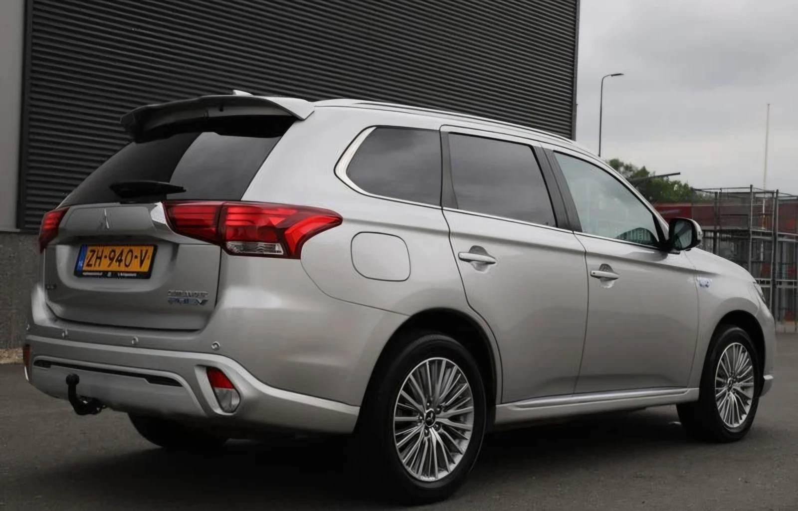 Mitsubishi Outlander Diamond Plus , снимка 3 - Автомобили и джипове - 55505062