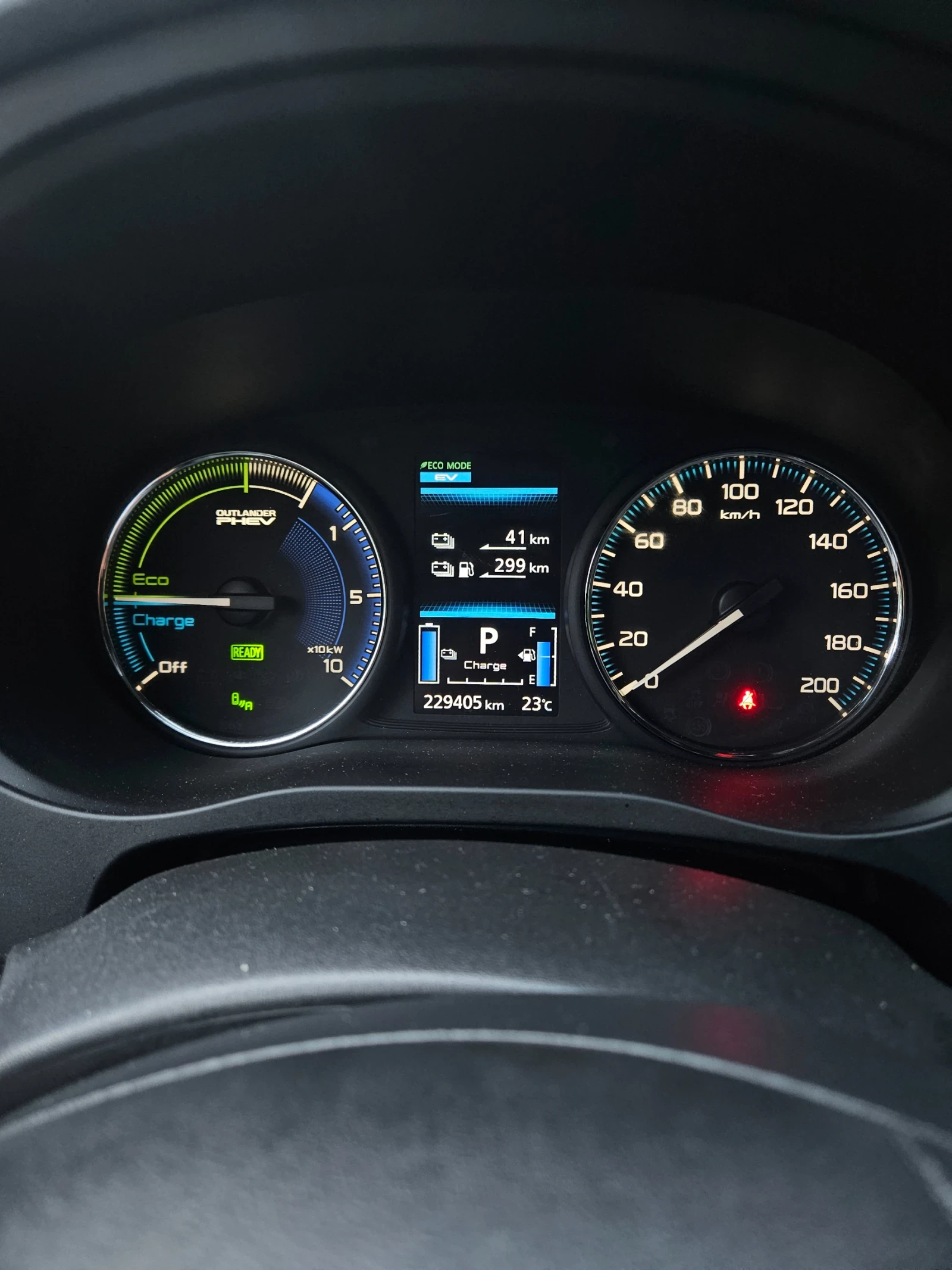 Mitsubishi Outlander PHEV Diamond Plus 4x4, снимка 17 - Автомобили и джипове - 55505062