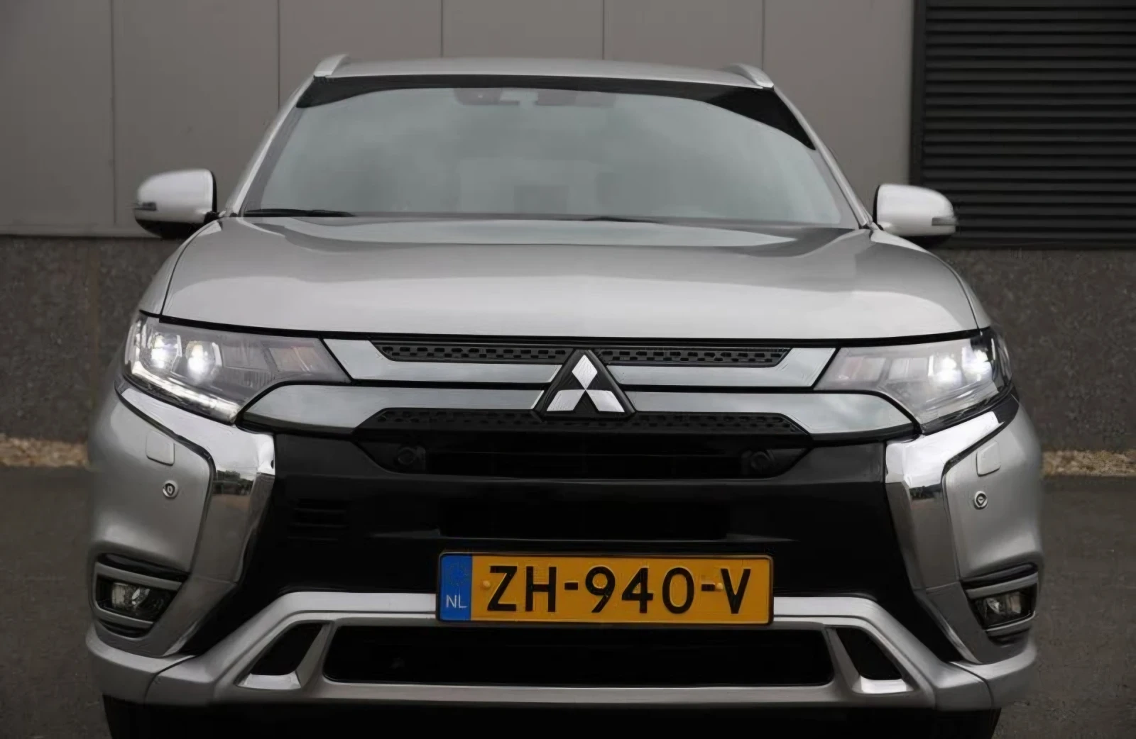 Mitsubishi Outlander Diamond Plus 