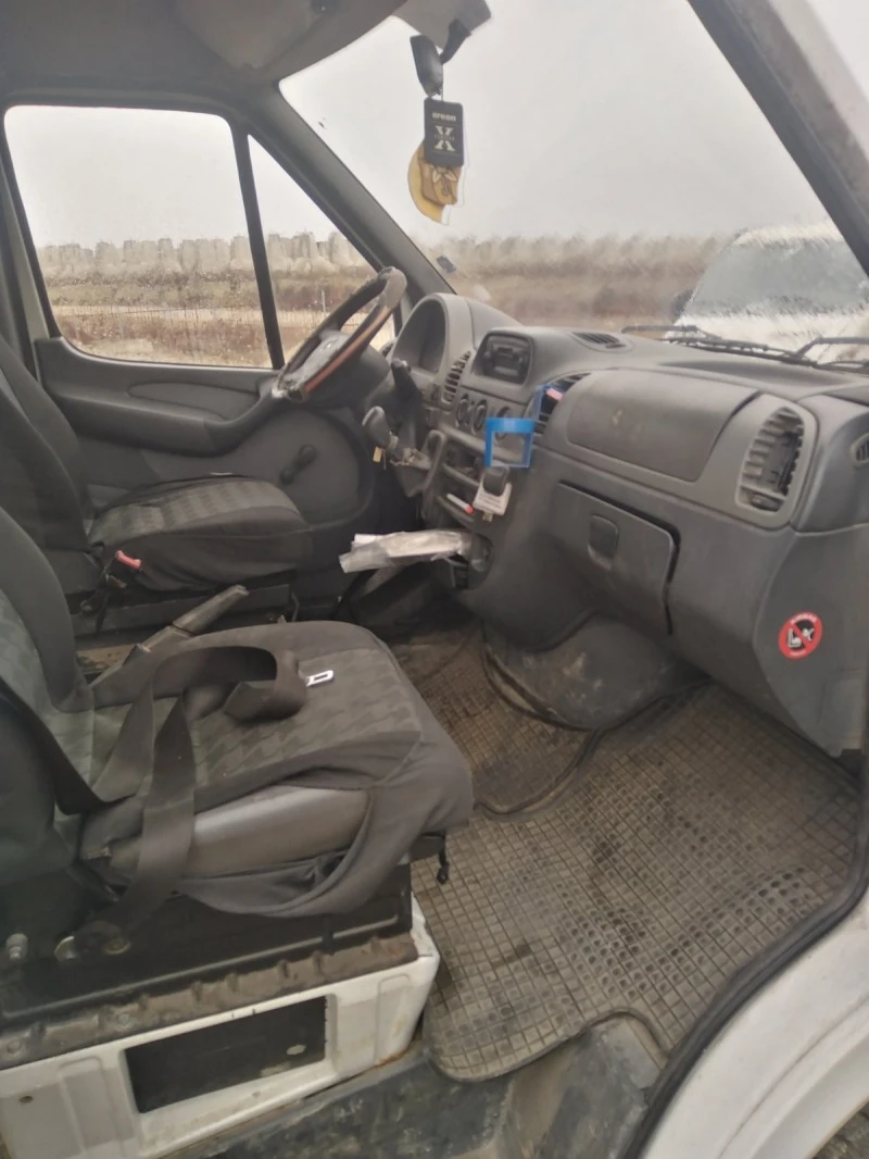 Mercedes-Benz Sprinter 208 208 CDI, снимка 6 - Бусове и автобуси - 47070876