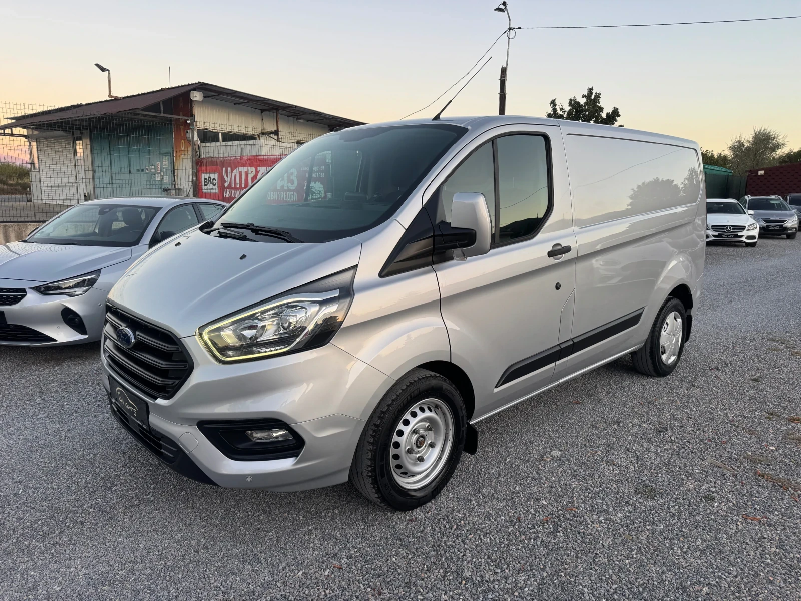 Ford Transit Custom 2.0d Automatic!! Navi!! Klima!! Euro6!! - изображение 2
