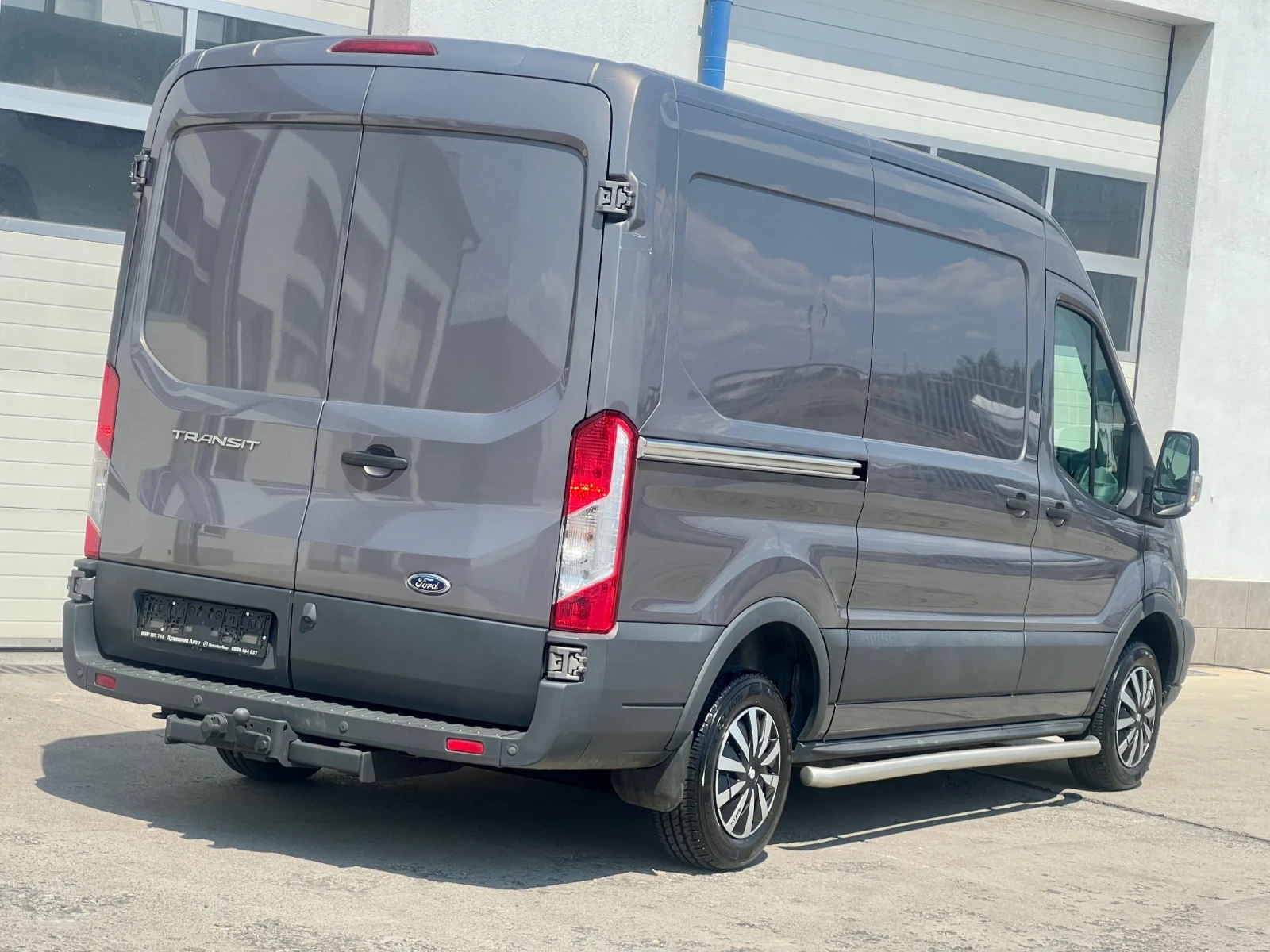 Ford Transit 2.2TDCI / Като нов! / Климатик, снимка 6 - Бусове и автобуси - 55615947