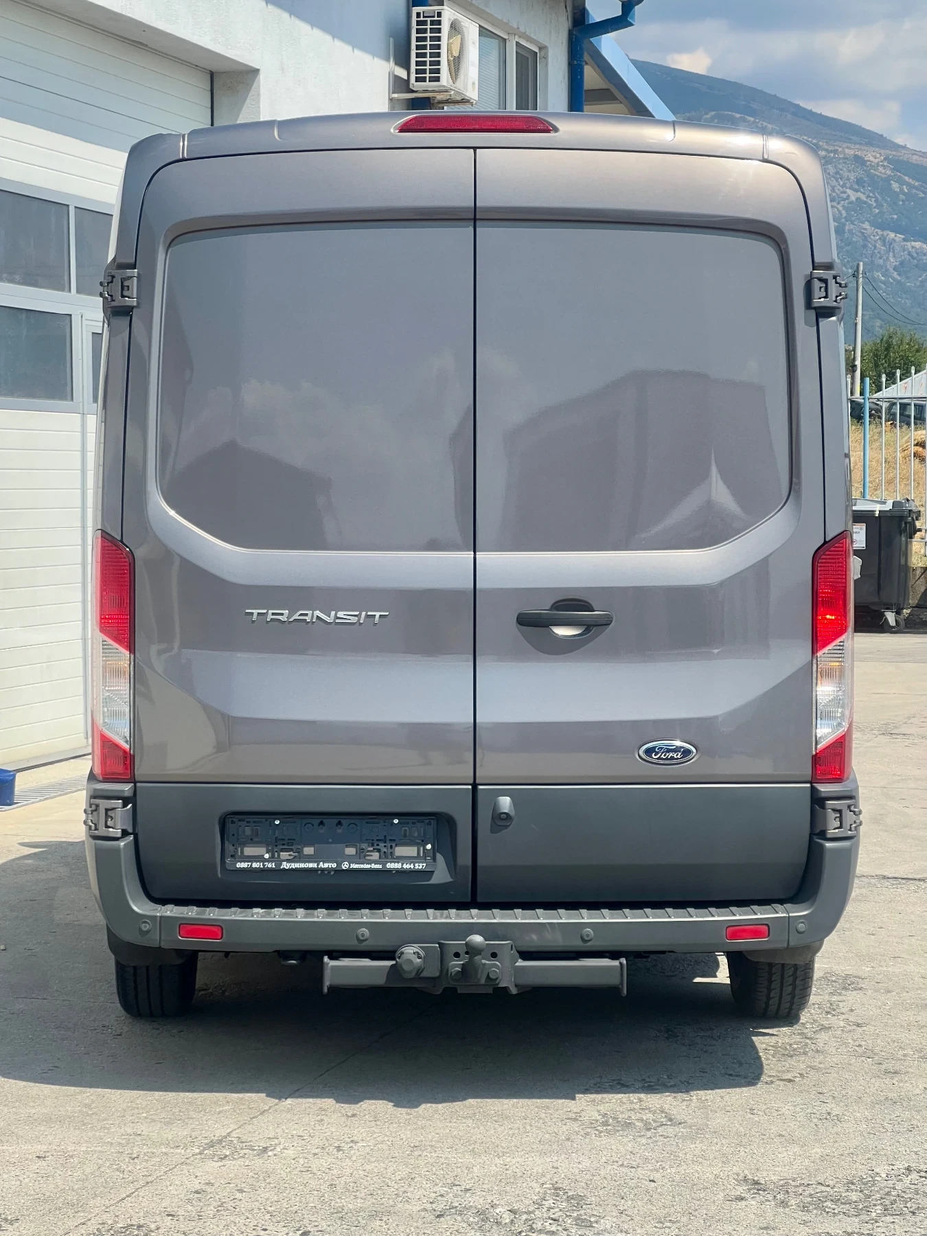 Ford Transit 2.2TDCI / Като нов! / Климатик, снимка 5 - Бусове и автобуси - 55615947