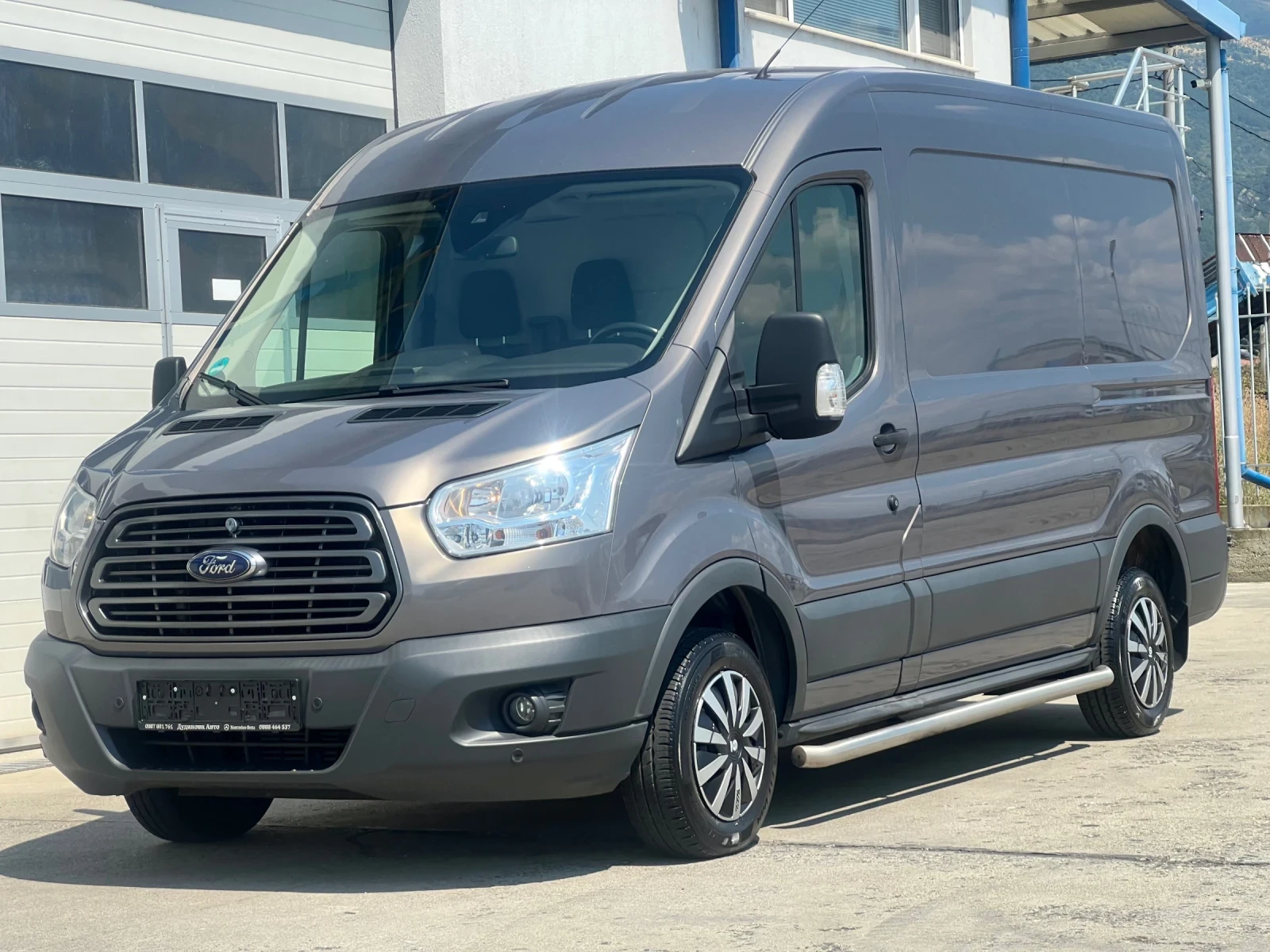 Ford Transit 2.2TDCI / Като нов! / Климатик, снимка 2 - Бусове и автобуси - 55615947