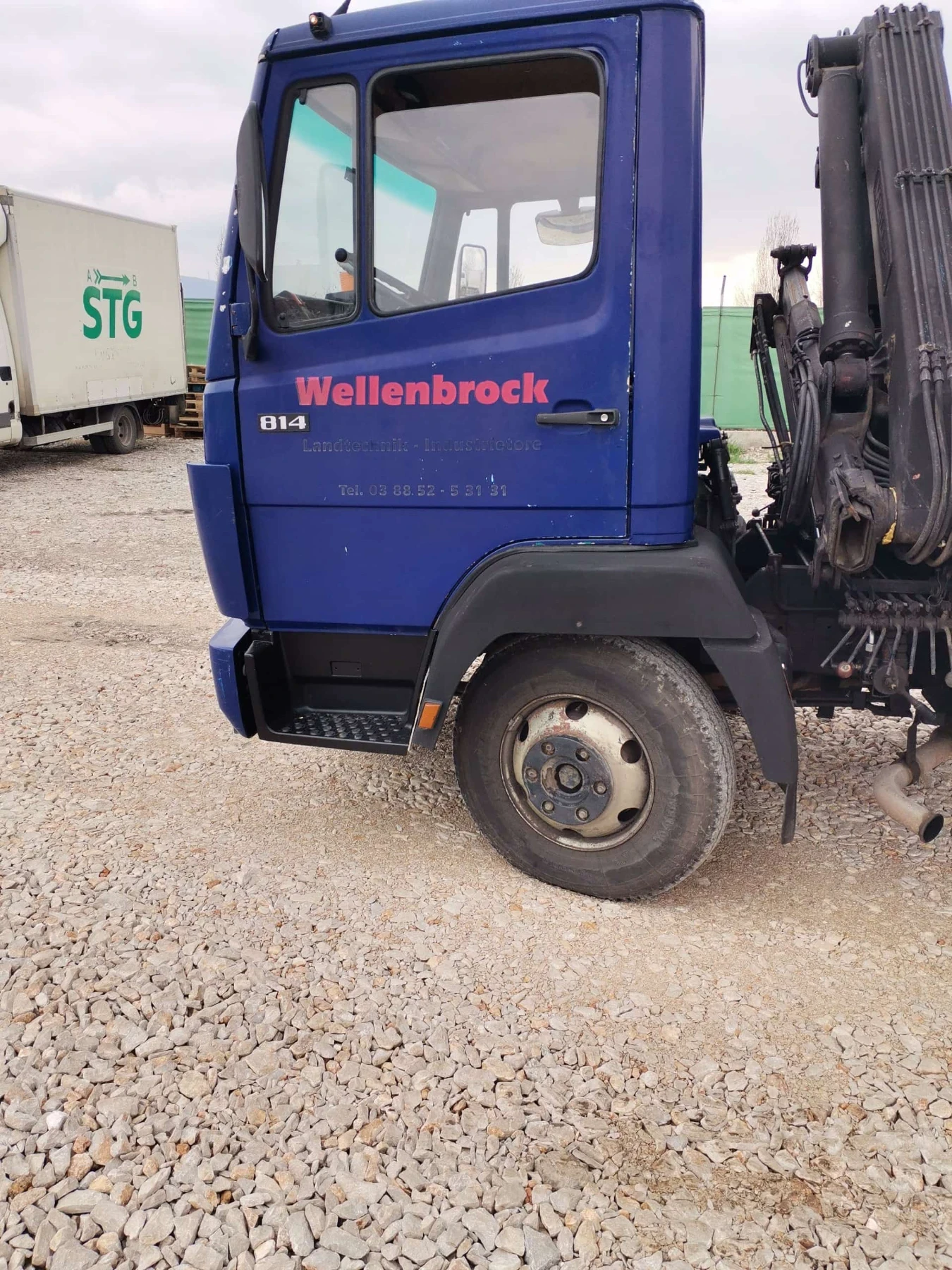 Mercedes-Benz 814 Самосвал с кран, снимка 2 - Камиони - 54664743