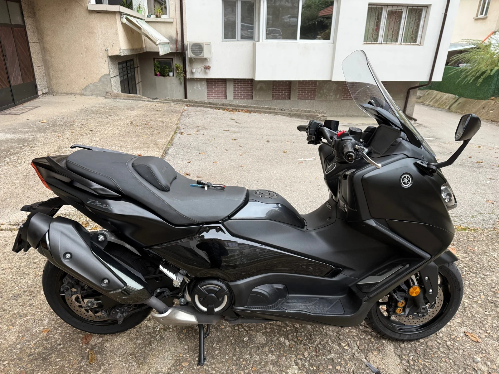 Yamaha T-max 560, снимка 5 - Мотоциклети и мототехника - 56684937