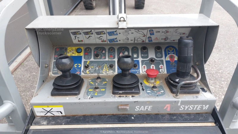 Автовишка Manitou 280TJ 4x4x4 - 28 метра, снимка 13 - Индустриална техника - 53512920