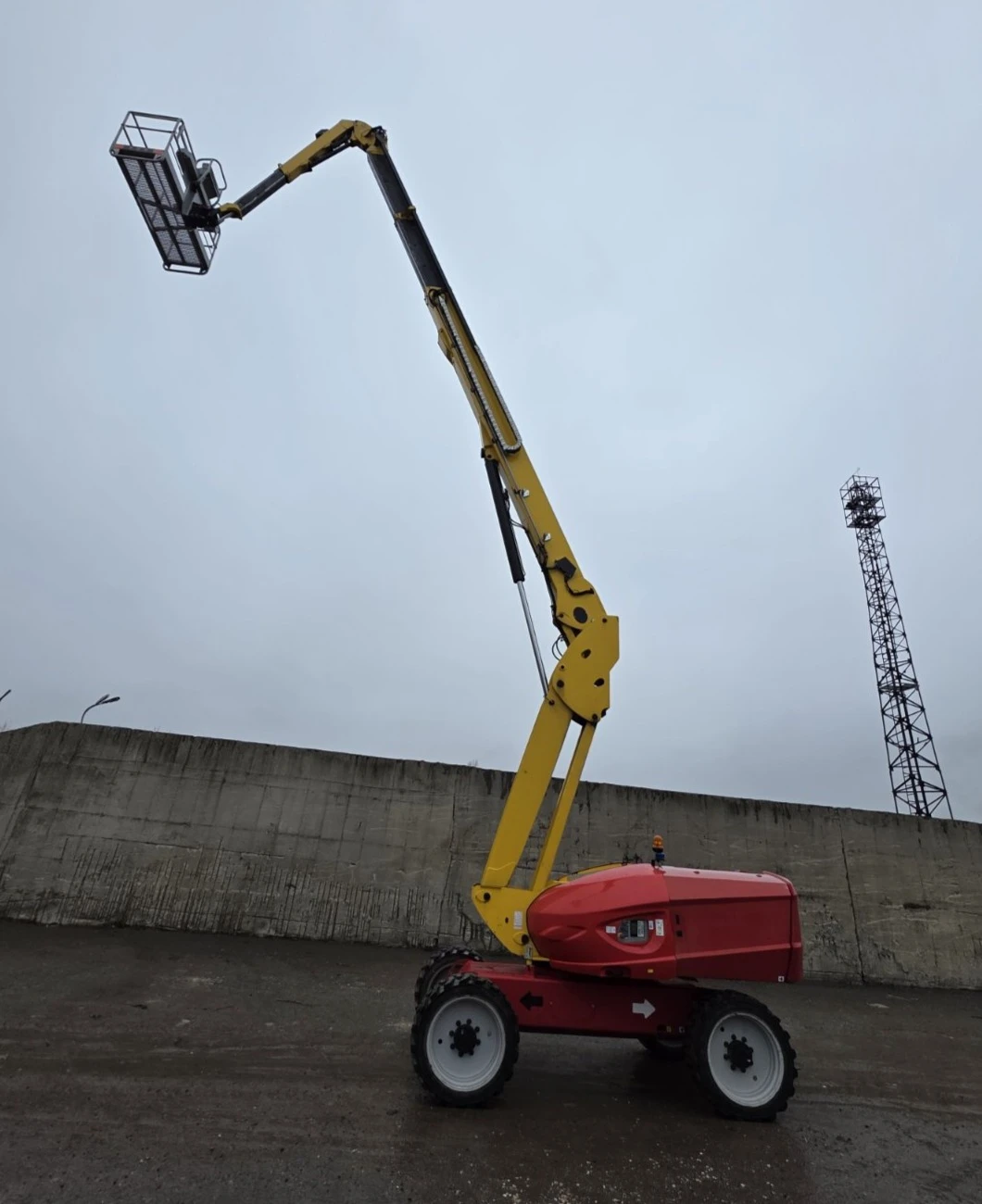 ��������� Manitou 280TJ 4x4x4 - 28 ����� | Mobile.bg � ����������� 12