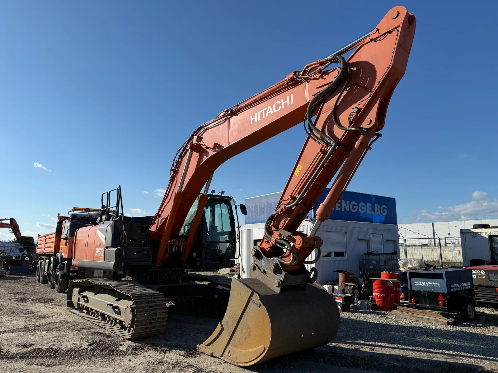 Багер Hitachi ZX 250 LC-7 - изображение 10