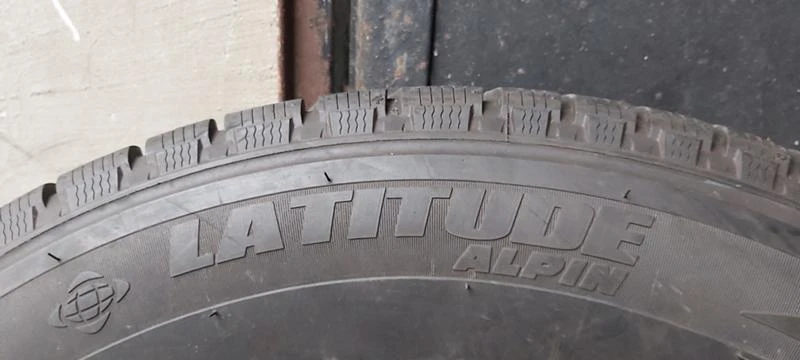 Гуми Зимни 205/80R16, снимка 6 - Гуми и джанти - 30948879