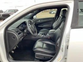 Chrysler 300c * АВТО КРЕДИТ* ЦЕНА ДО БГ * СЕРВИЗНА ИСТОРИЯ *  - 38999 лв. / 19939.87 € - 79151510 11