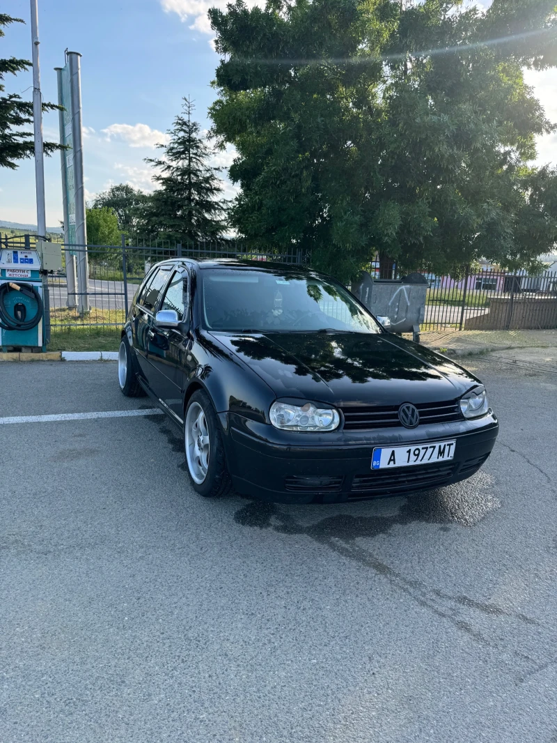 VW Golf, снимка 4 - Автомобили и джипове - 47446603