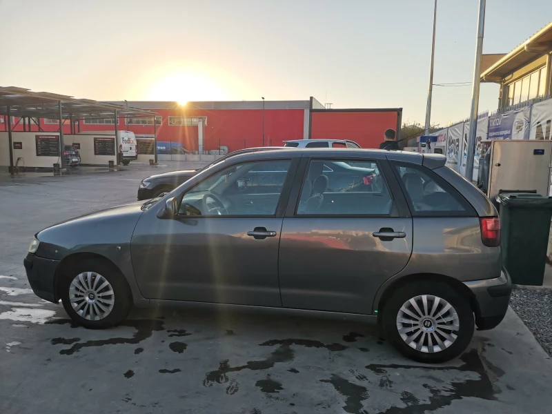 Seat Ibiza 1.4 MPI, снимка 3 - Автомобили и джипове - 47751253