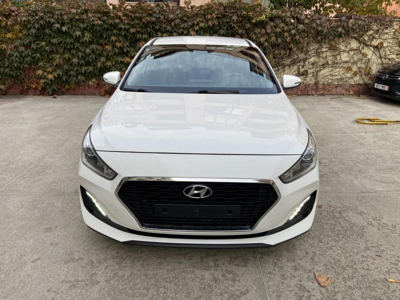 Hyundai I30 1.4 MPI LIFE, снимка 2 - Автомобили и джипове - 47763572