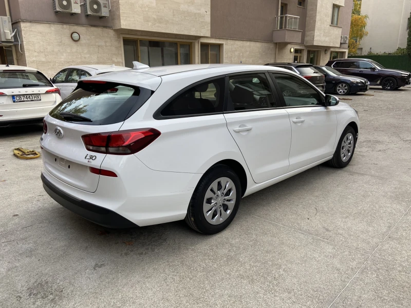 Hyundai I30 1.4 MPI LIFE, снимка 7 - Автомобили и джипове - 47763572