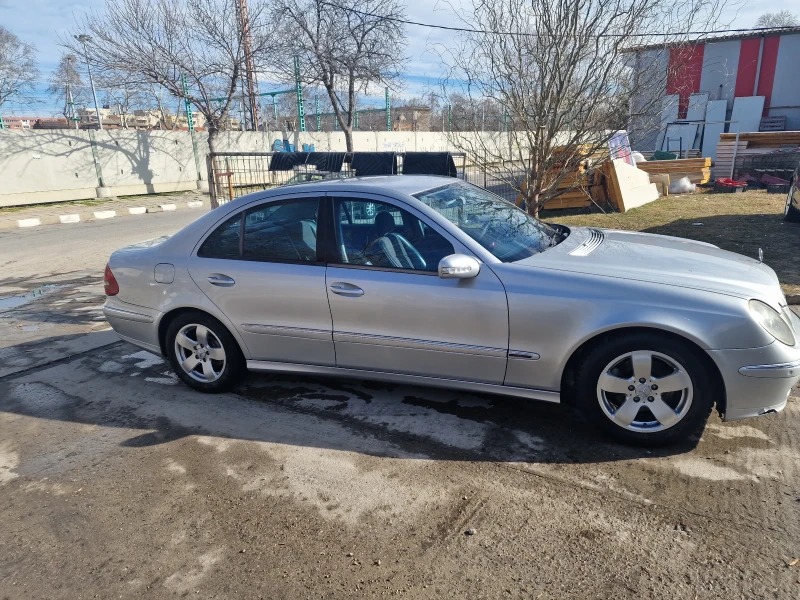 Mercedes-Benz E 270, снимка 1 - Автомобили и джипове - 48741358