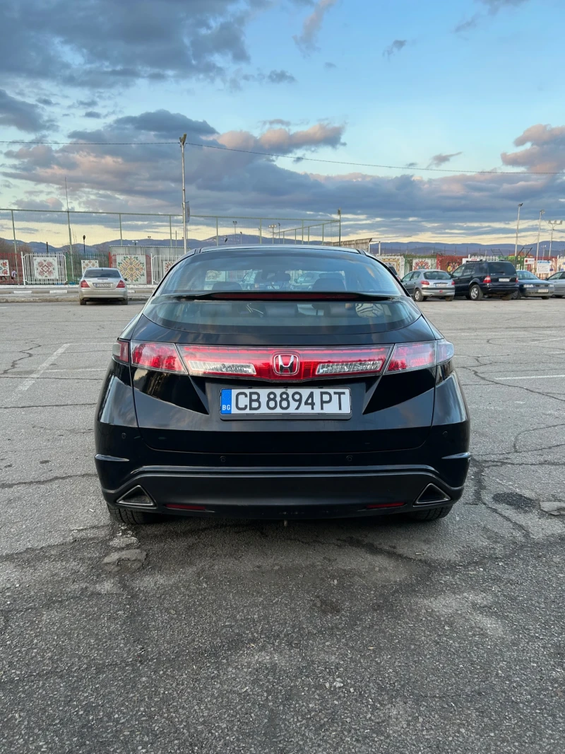 Honda Civic 1.4 FACELIFT , снимка 6 - Автомобили и джипове - 48923559