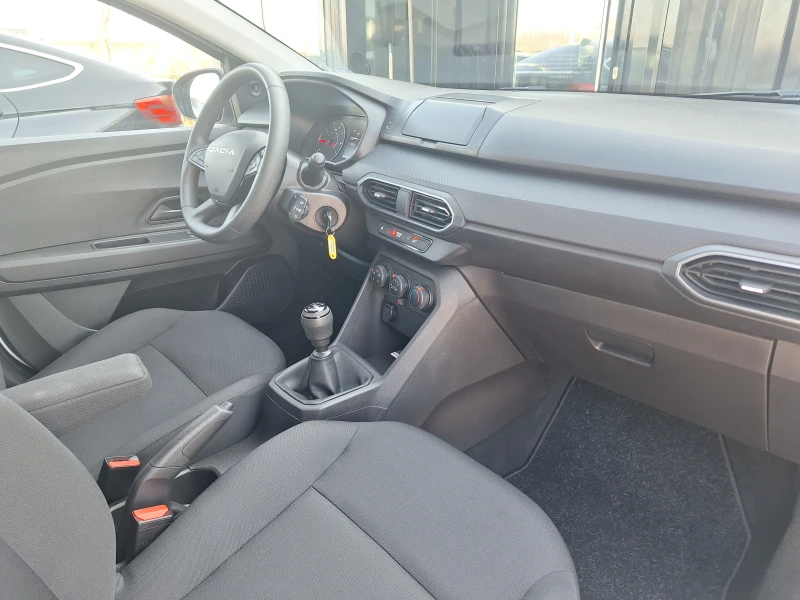 Dacia Sandero 65 к.с., снимка 9 - Автомобили и джипове - 49207103