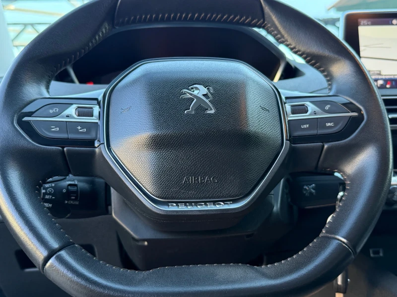 Peugeot 3008 1.5 BlueHDI 130ps DIGITAL , СОБСТВЕН ЛИЗИНГ/БАРТЕР, снимка 11 - Автомобили и джипове - 50613260