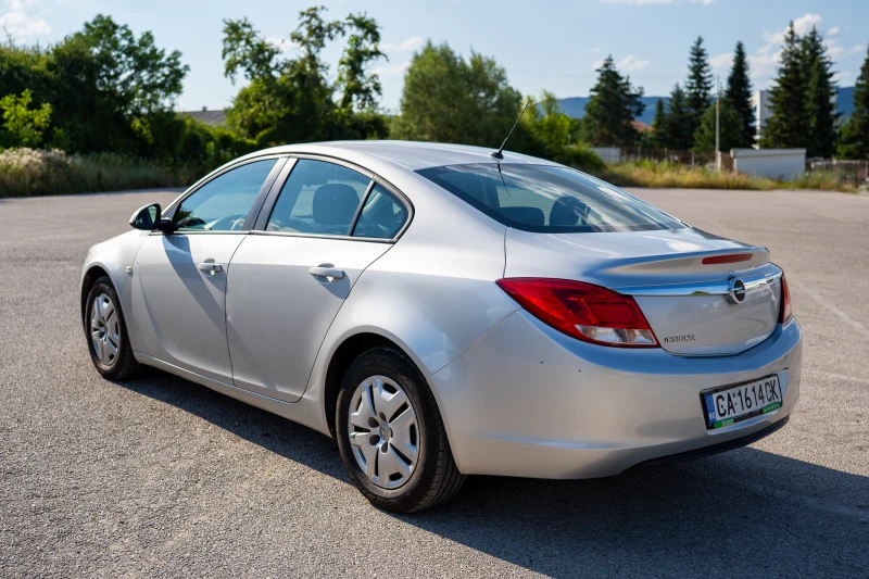 Opel Insignia 1.8 РЕАЛНИ КМ, снимка 5 - Автомобили и джипове - 52568244