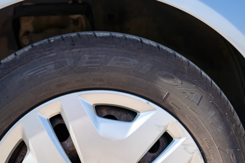 Opel Insignia 1.8 РЕАЛНИ КМ, снимка 6 - Автомобили и джипове - 52568244