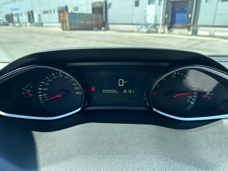 Peugeot 308 1.6d 92 к.с., снимка 13 - Автомобили и джипове - 51043300