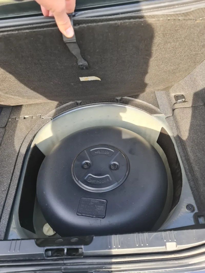 BMW 525 XI БЕНЗИН/ГАЗ, снимка 12 - Автомобили и джипове - 52438418