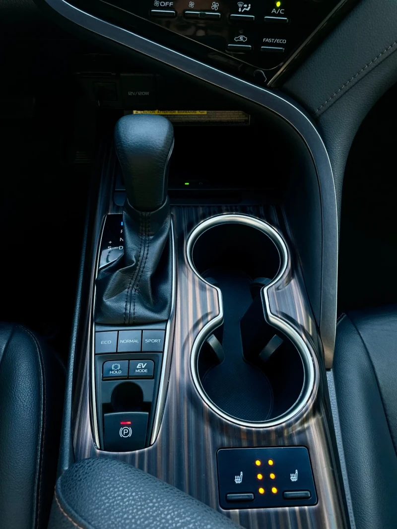 Toyota Camry Trd Pack, снимка 7 - Автомобили и джипове - 52727968