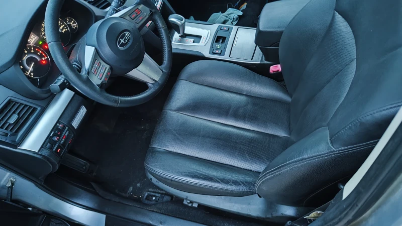 Subaru Outback 2, 5 автоматик газ, снимка 4 - Автомобили и джипове - 52867395