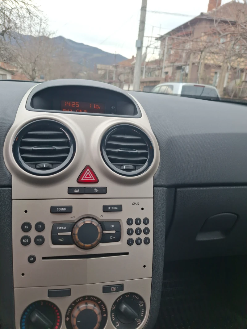 Opel Corsa 1.0i.95000км., снимка 11 - Автомобили и джипове - 53275965