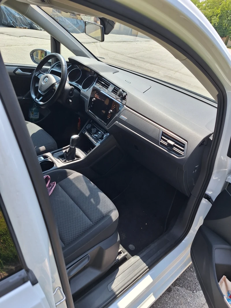VW Touran, снимка 7 - Автомобили и джипове - 53391516