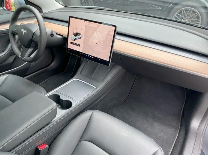 Tesla Model 3 MY22 Grey-Carbon, снимка 7 - Автомобили и джипове - 45823795