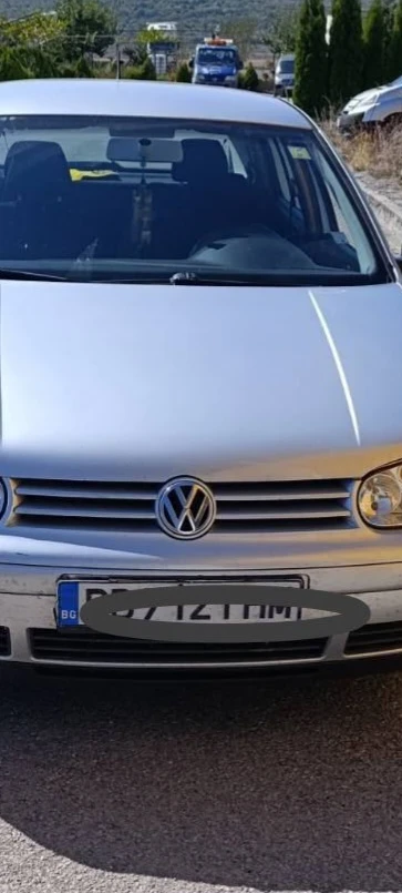 VW Golf 1.8 турбо, снимка 1 - Автомобили и джипове - 47884341