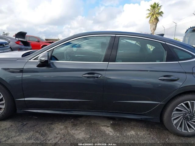 Hyundai Sonata HYBRID SEL, снимка 14 - Автомобили и джипове - 53736818