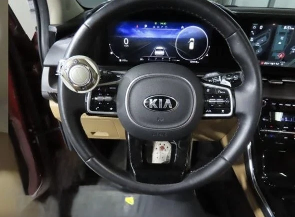 Kia Carnival, снимка 4 - Автомобили и джипове - 54683229