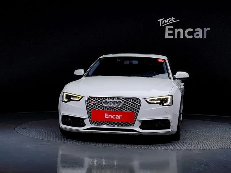 Audi A5 2.0 TDI Quattro - САМО 30% АВАНС, снимка 9 - Автомобили и джипове - 56003338