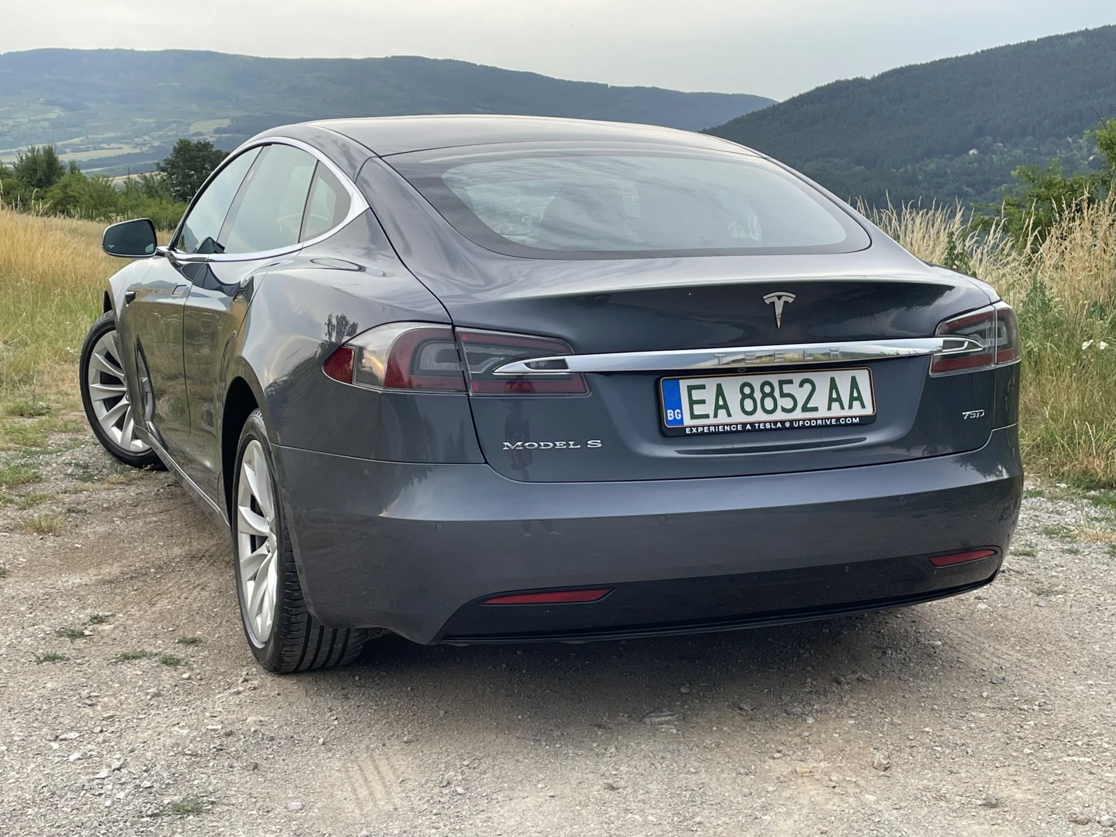 Tesla Model S  - изображение 9