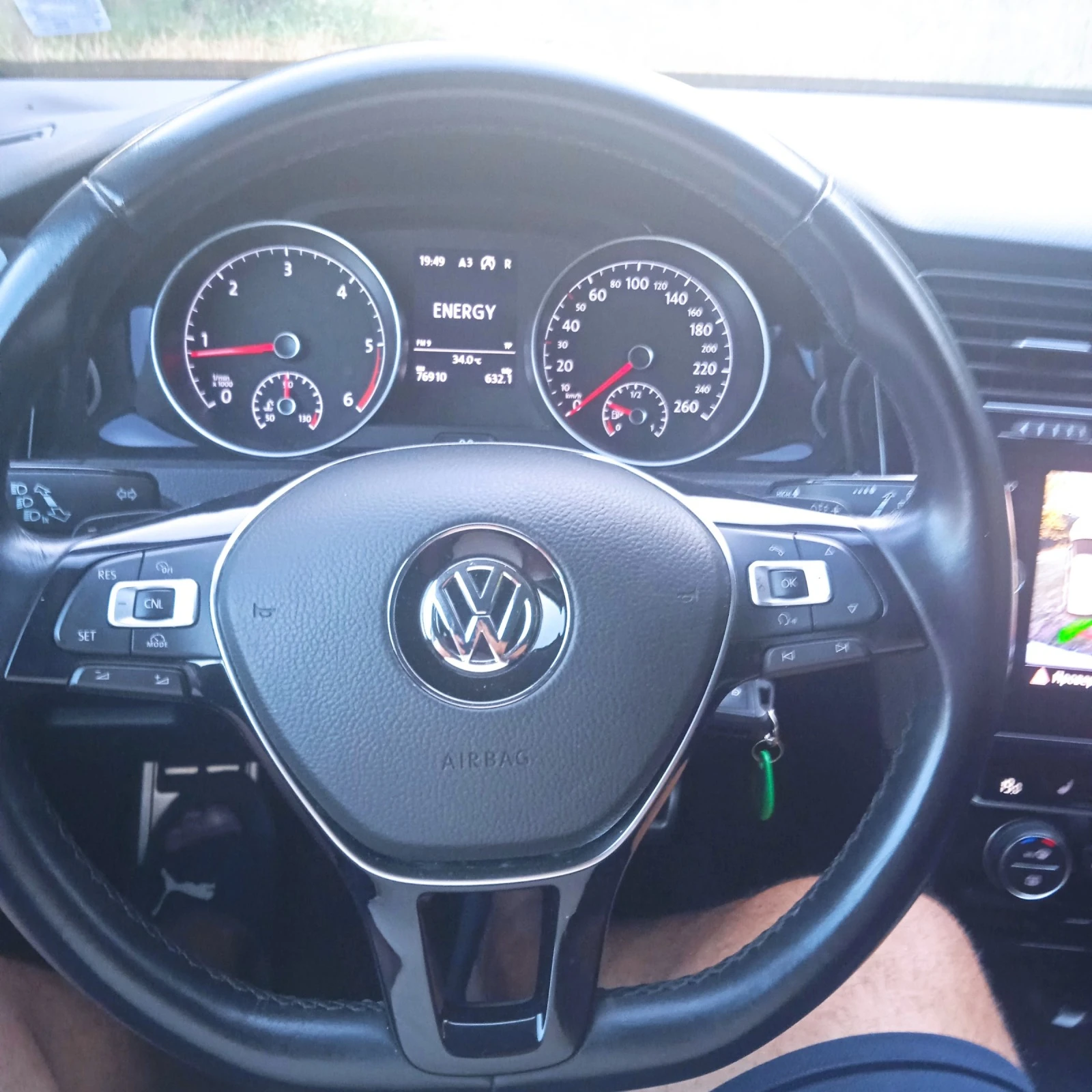 VW Golf 1.6 TDI | Mobile.bg   14