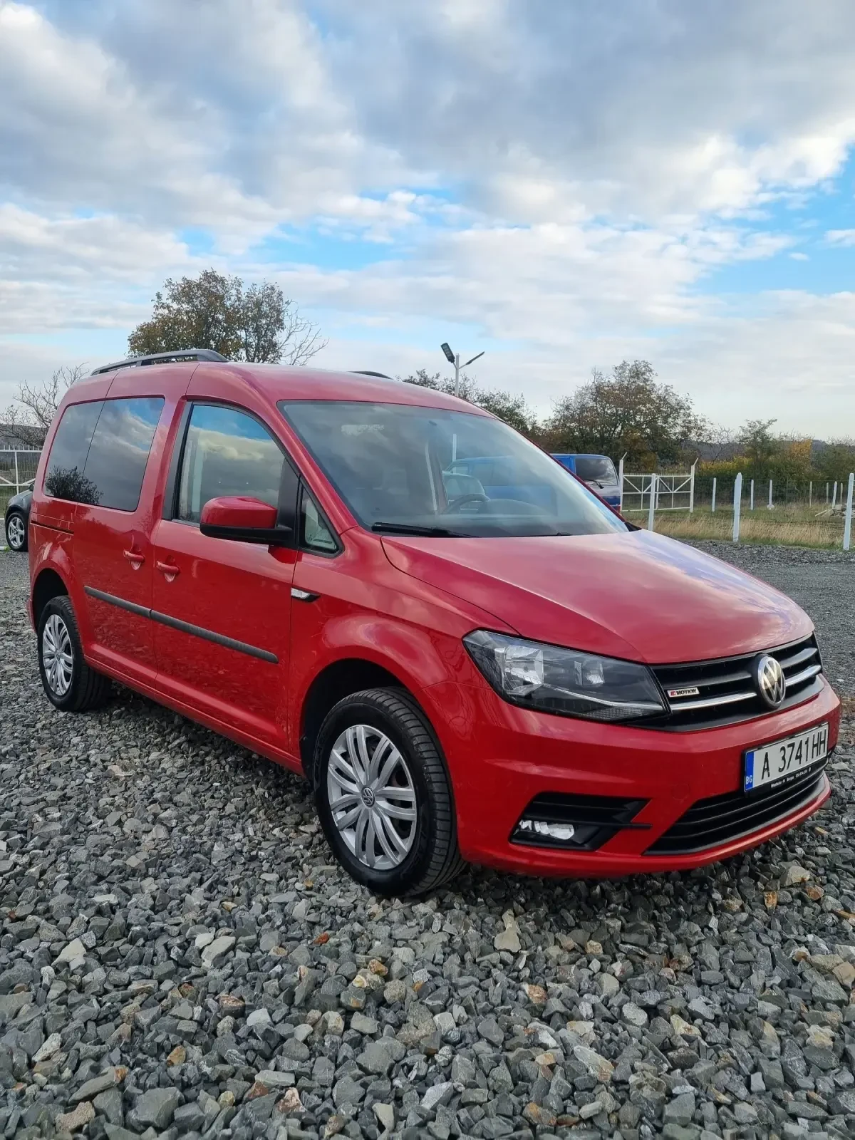 VW Caddy 2.0tdi 122к.с 4x4 7места - изображение 2