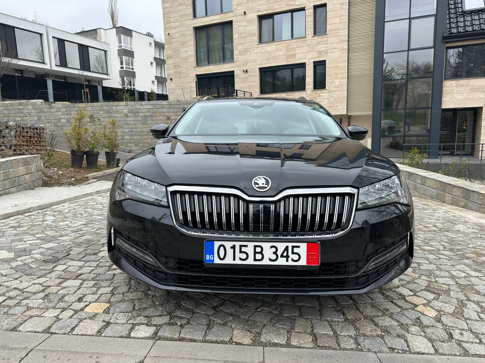 Skoda Superb 2.0TDI_DSG_FaceLift_Distronik - изображение 2