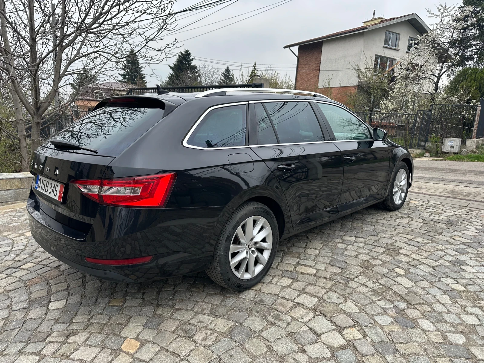 Skoda Superb 2.0TDI_DSG_FaceLift_Distronik - изображение 4