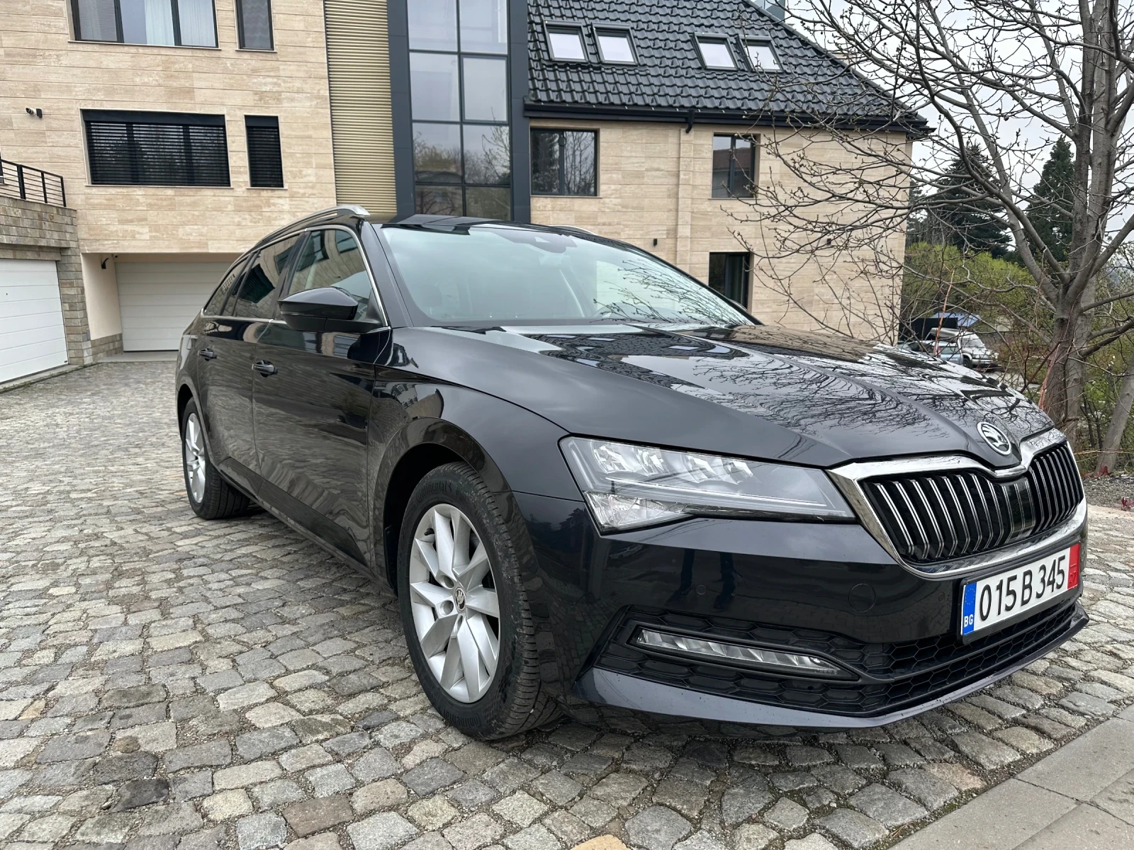 Skoda Superb 2.0TDI_DSG_FaceLift_Distronik - изображение 3