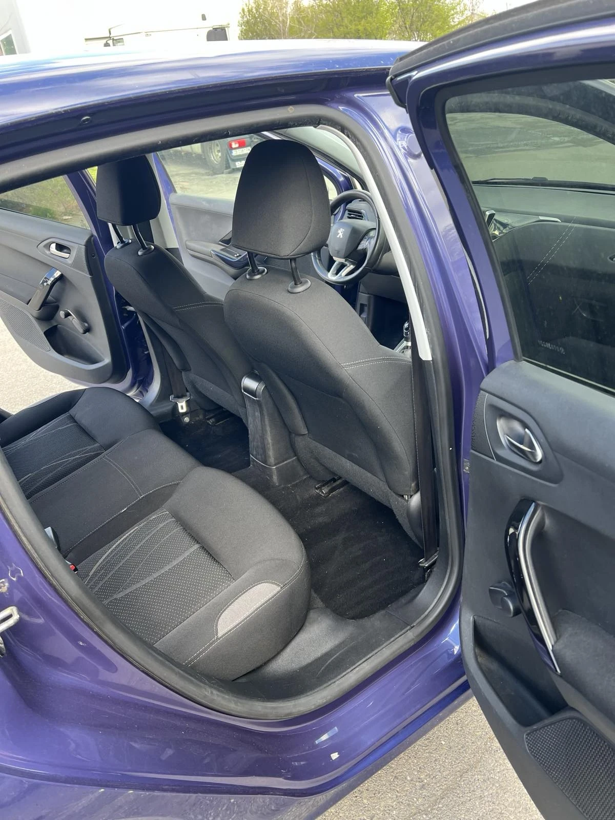 Peugeot 208 208 - изображение 8