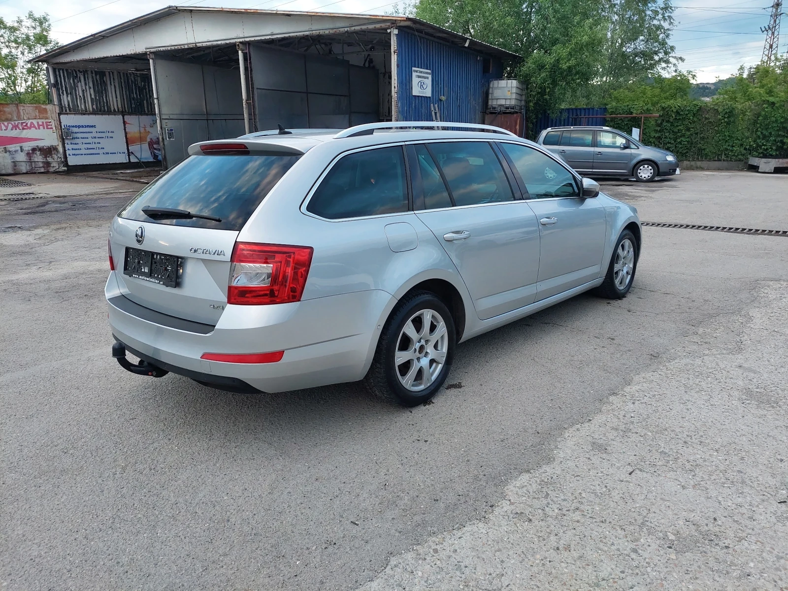 Skoda Octavia 1.6ТDI 4X4 - изображение 3