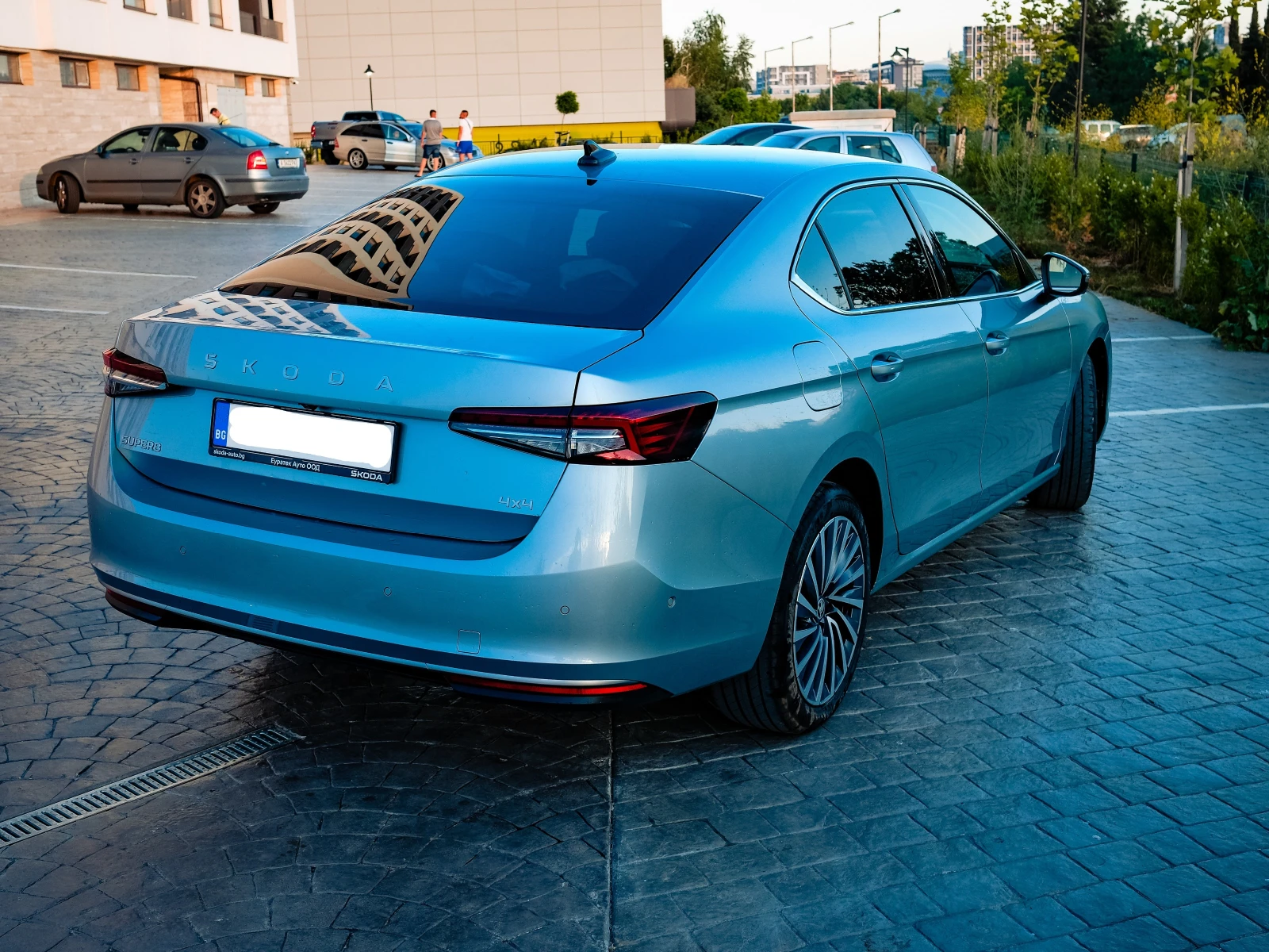 Skoda Superb L&K / 2, 0 TSI / 265 к.с., 7 DSG, 4x4 - изображение 8