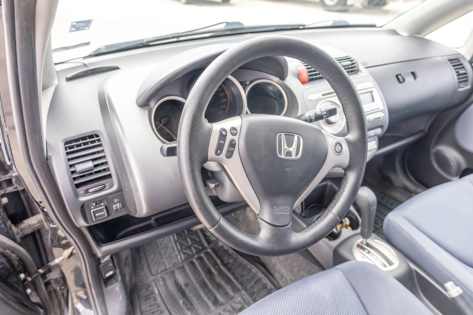 Honda Jazz  - изображение 7